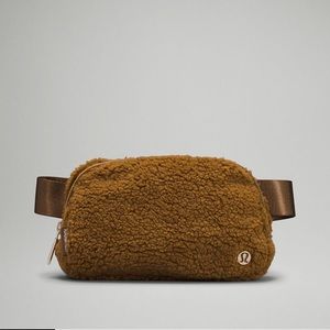 NWT Lululemon Everywhere Sherpa (fleece) Belt Bag - Burnt Caramel